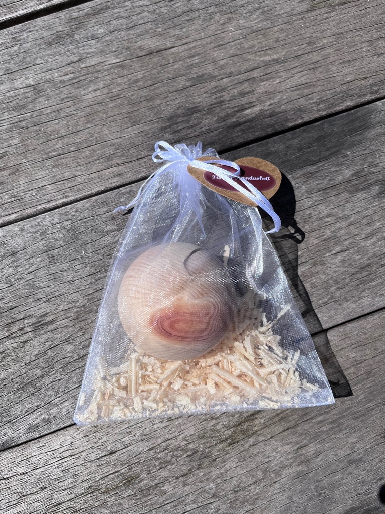 Zirben-Kugel